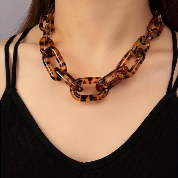 Tortoiseshell Chain Link Necklace - Picture 2 of 6